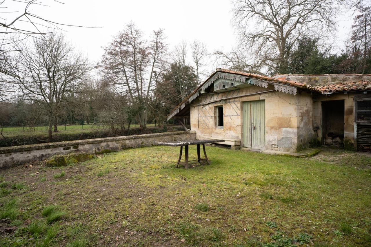 Ferienwohnung Les Jardins De La Seugne Jonzac Exterior foto